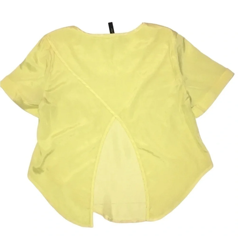 UNO CORE Yellow Blouse - Picture 7 of 7